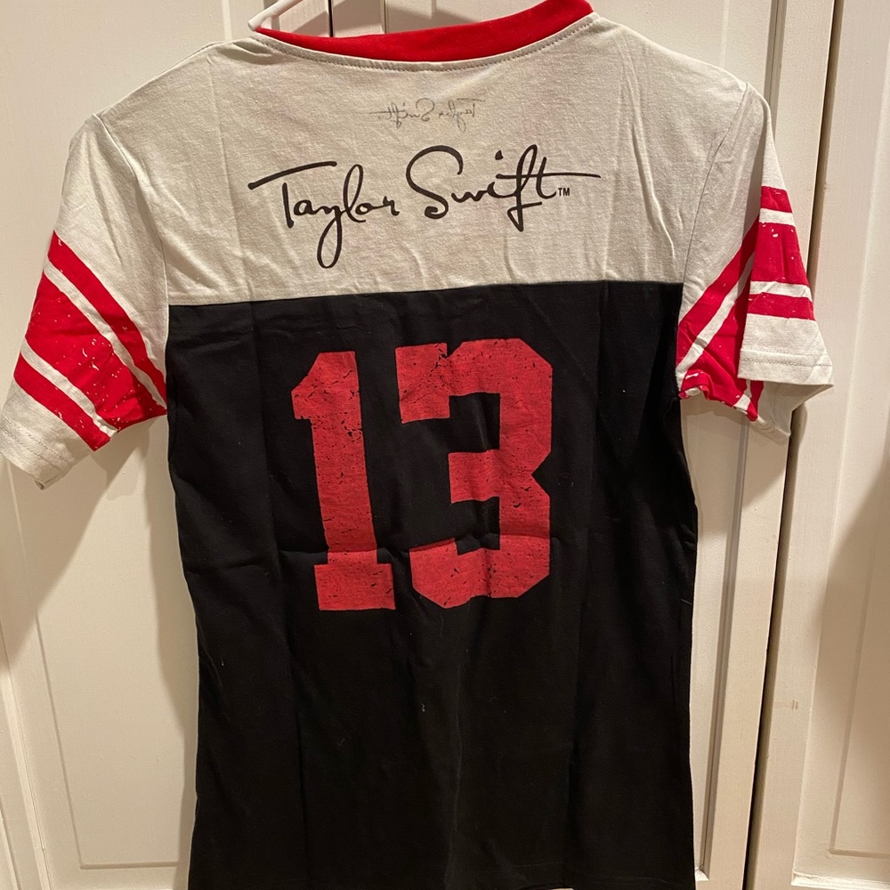 Taylor Swift Red era t-shirt